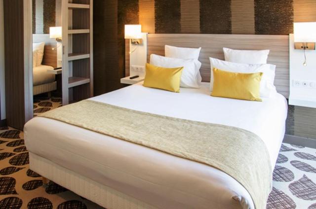 Contact Hotel Le Provencal Bordeaux Lac エクステリア 写真