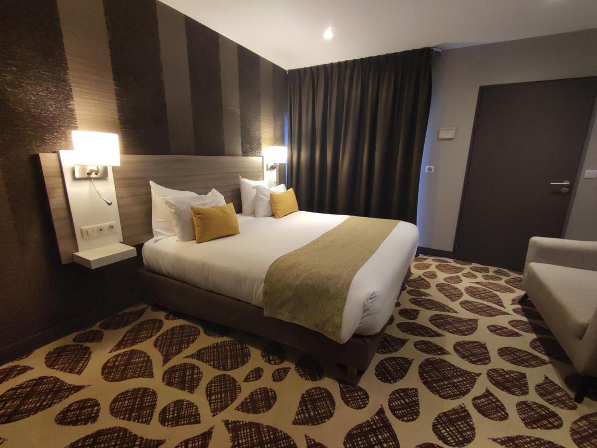Contact Hotel Le Provencal Bordeaux Lac エクステリア 写真