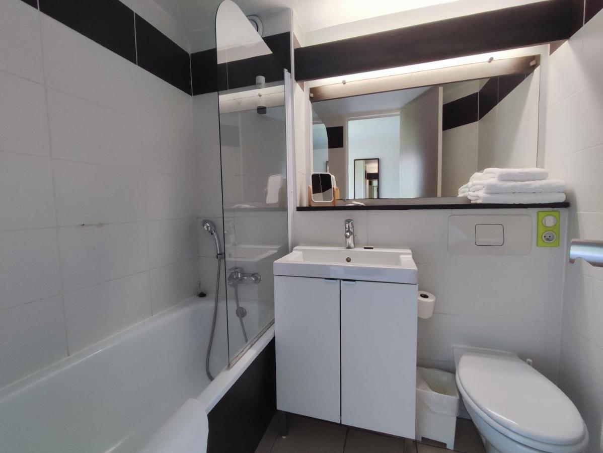 Contact Hotel Le Provencal Bordeaux Lac エクステリア 写真