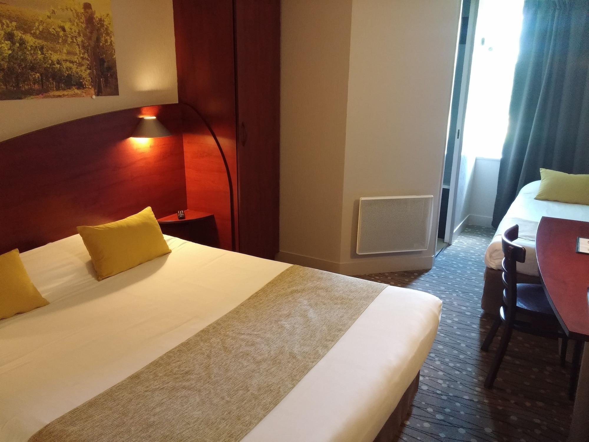 Contact Hotel Le Provencal Bordeaux Lac エクステリア 写真