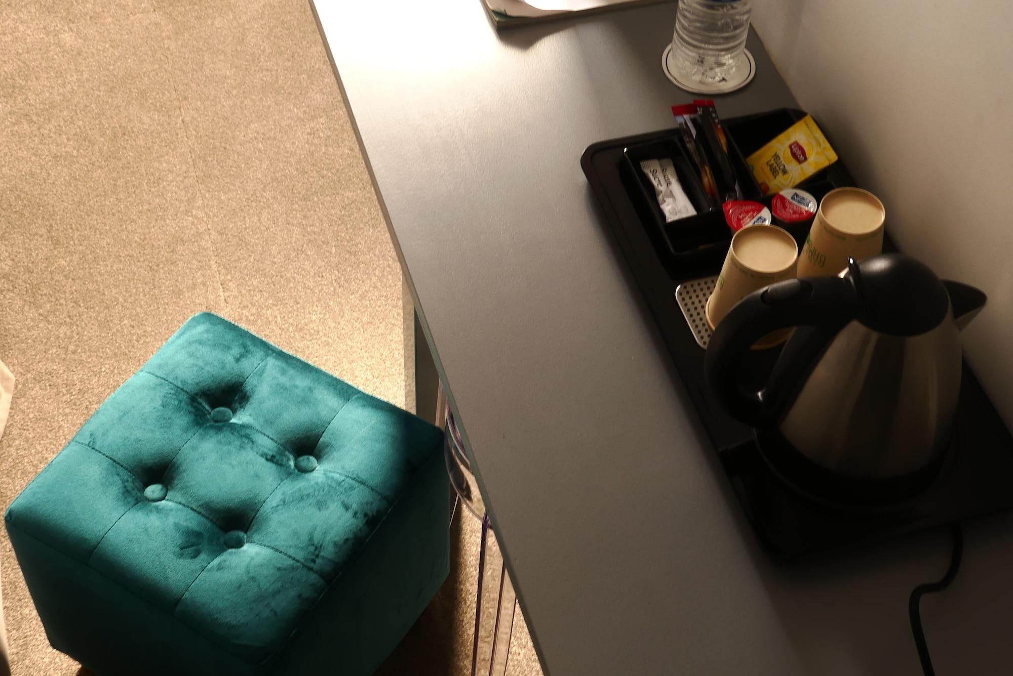 Contact Hotel Le Provencal Bordeaux Lac エクステリア 写真
